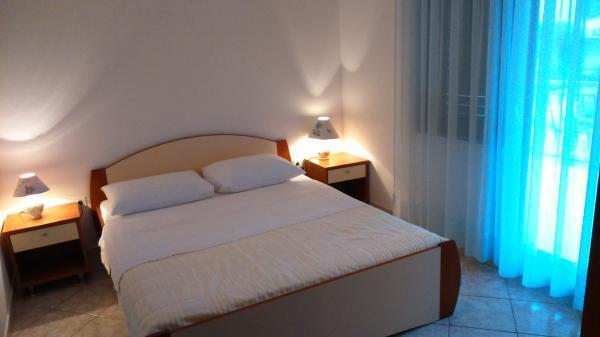 Apartmani Petra Пакоштане Экстерьер фото